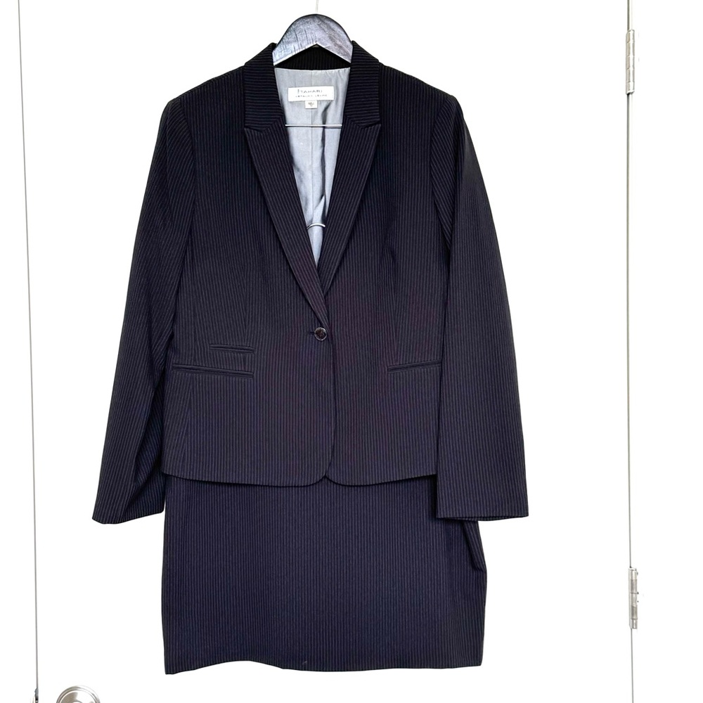 Tahari ASL Black Pinstripe Single button Blazer and Skirt Set - 12